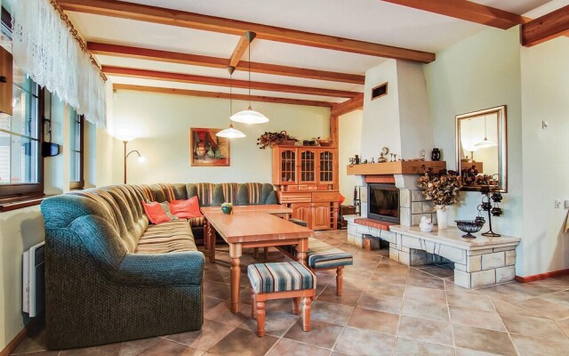 Awesome Home in Pobierowo With 4 Bedrooms