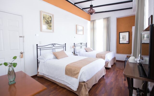 Pórtico Hotel & Galería