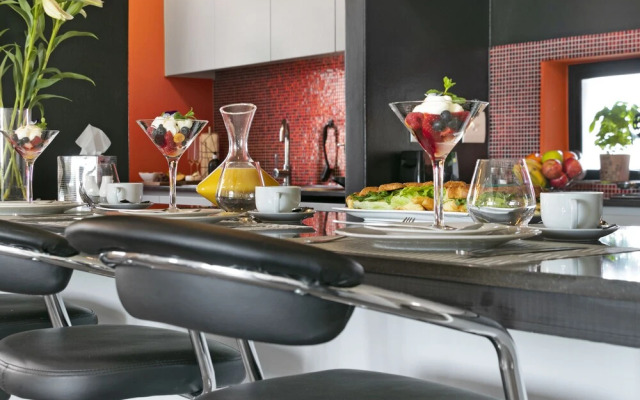 Waters Edge 220