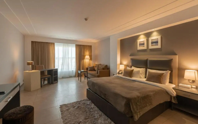 Rhactus Hotel New Alamein