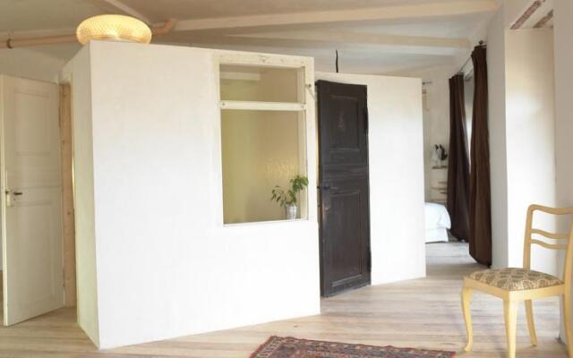 Ost-Apotheke Hostel