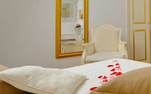 Villa Mary Suites