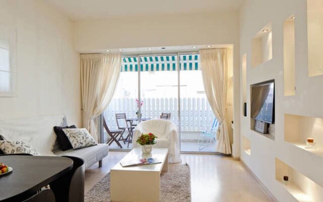 Deluxe Frishman Beach 1Min Beach