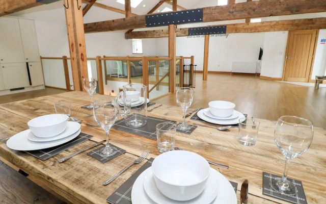 Upper House Barn