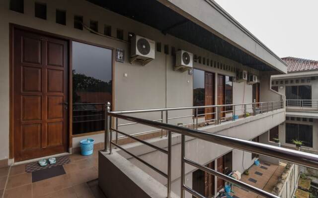 RedDoorz Syariah near Taman Air Mancur Bogor