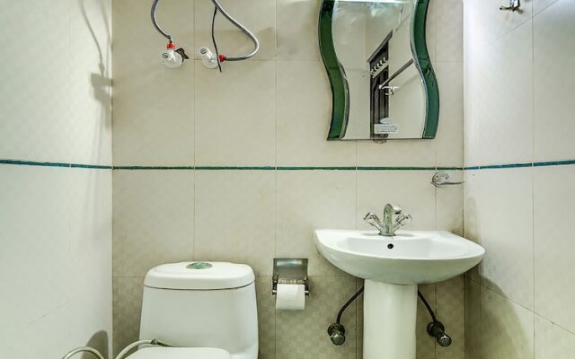 OYO 28461 Townhouse Royal Stay Inn