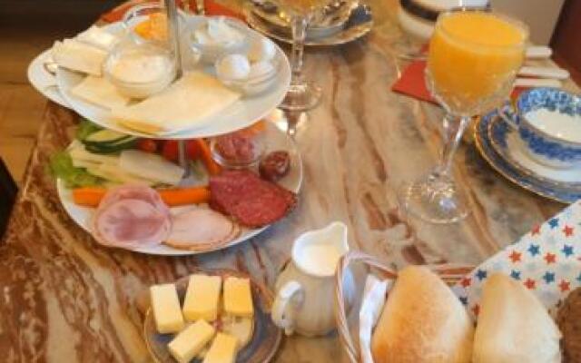 Villa Imperia, Museums-Hotel