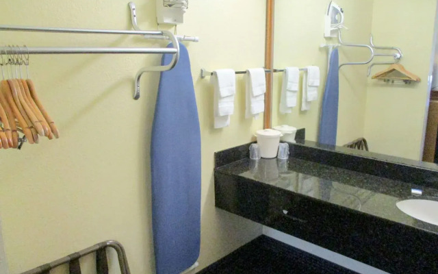 Deluxe Inn & Suites Morgan City