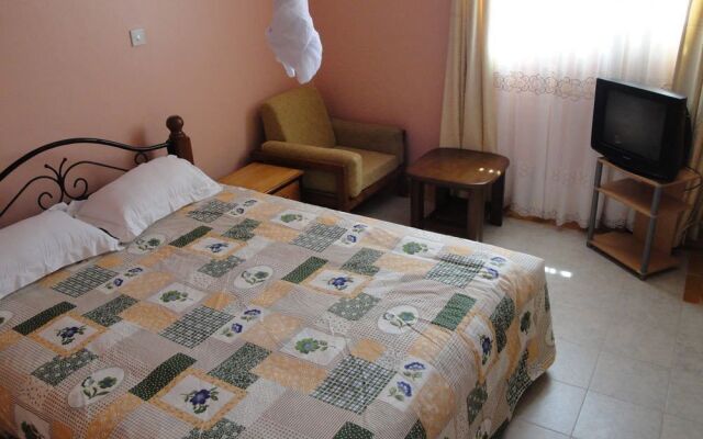 Acacia Gardens Homestay