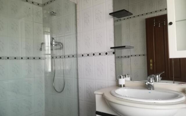 Alojamentos "A Buraca"