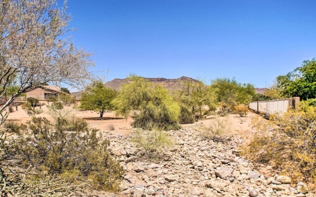 Walk to Trails: Mtn-view Mesa Getaway w/ Gril
