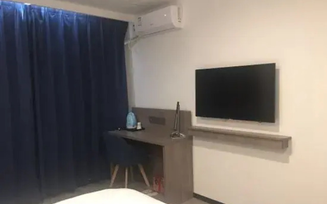 7 Days Premium Hotel (Tianjin Ancient Culture Street Eye of Tianjin)