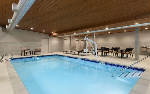 Hampton Inn & Suites Seattle/Renton