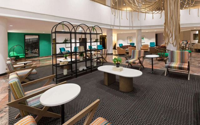 Wyndham Garden Norfolk Downtown