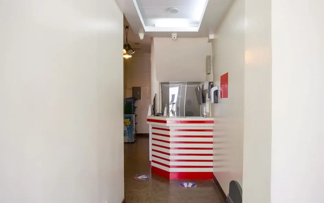 OYO 793 Dg Budget Hotel