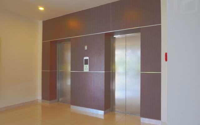 OYO 3269 Hotel Grand Sayang Park Makassar