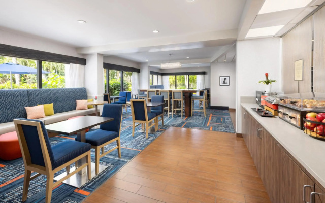 Hampton Inn Naples Central