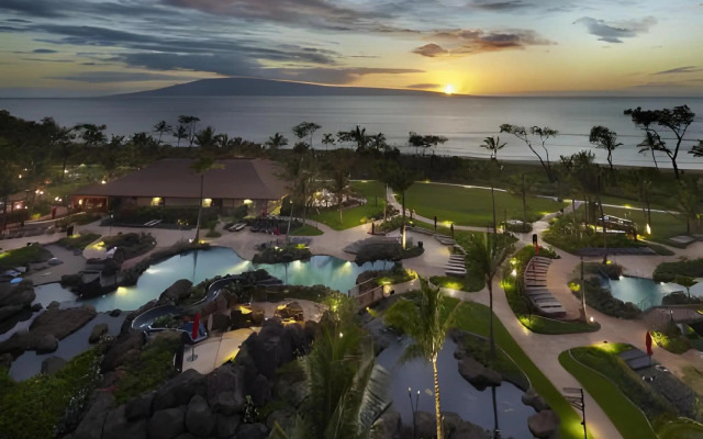 OUTRIGGER Honua Kai Resort & Spa