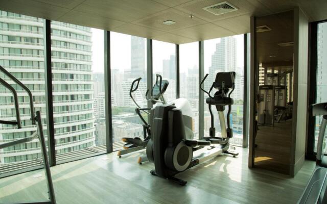 Circle Sukhumvit 11#Luxury#Pool#Gym#BTS Nana&MRT Sukhumvit#1BR#Max4ppl