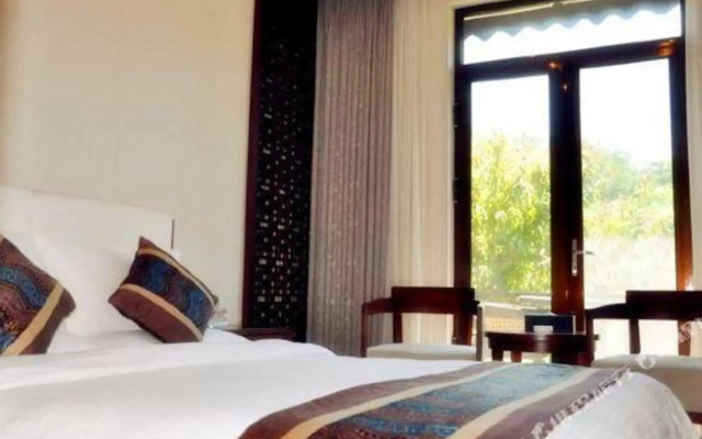 Fragrant Hills Holiday Business Hotel