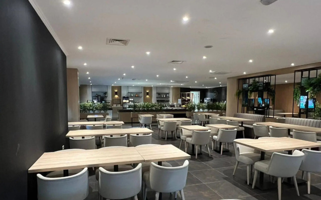 XO Hotels Blue Square