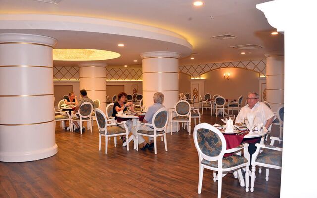 Sunmelia Beach Resort Hotel & Spa