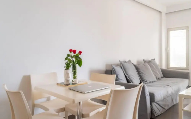 Top Tier Apartment with Swimming Pool