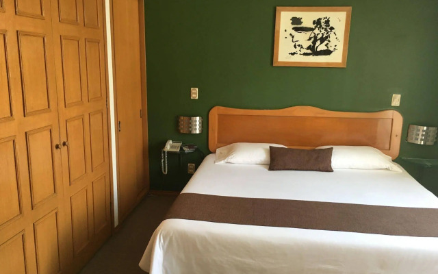 G K Suites Duraznos