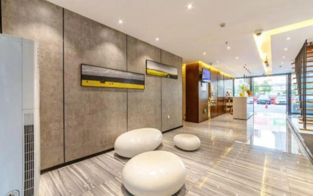 Orchid Hotel