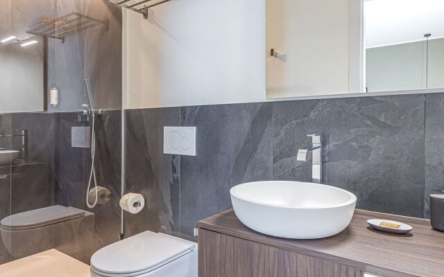 Icon H 502 Suite Business