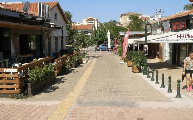Villas in Sounio