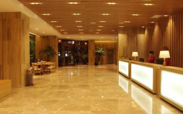 Soaring Dragon Hotel