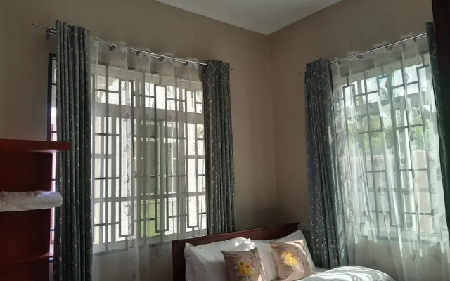 Villa Home Hotel & Apartment