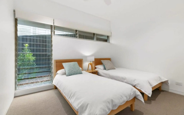 Seaview Tce Spectacular Home with Stunning Ocean and Headland Views