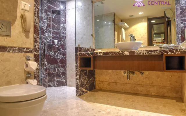 Royal Orchid Central Grazia