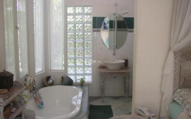 Shady Grove Healing Centre and Homestay
