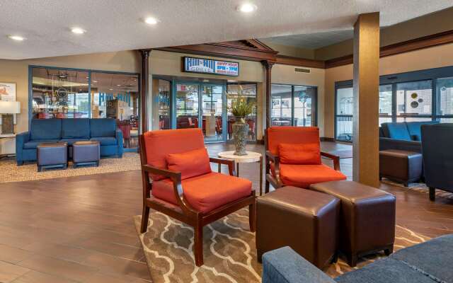 Comfort Suites Bethlehem Near Lehigh University and LVI Airport
