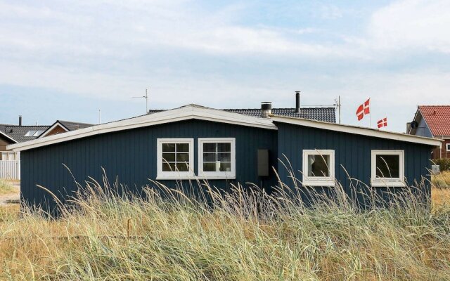 Cozy Holiday Home in Søndervig near Sea