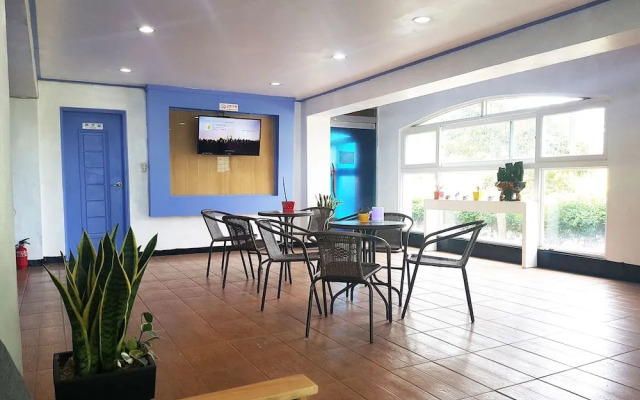 Memoria Pool Villa Family Pension