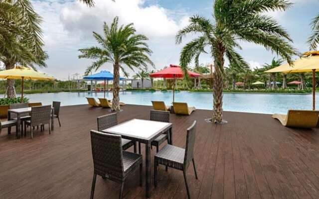 Three-bedrooms, Oakwood Apartments Pik Jakarta