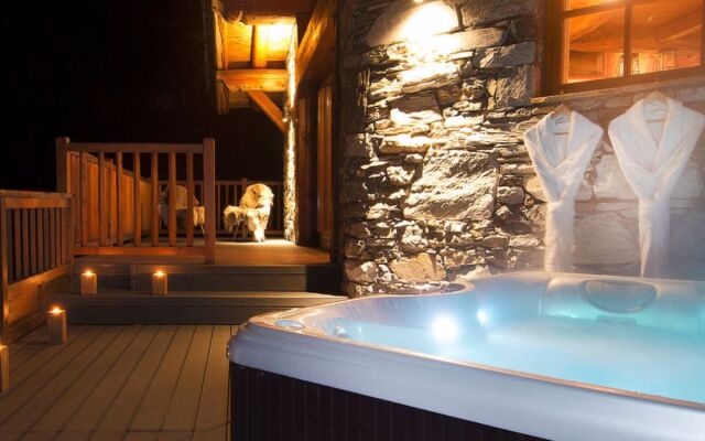 Chalet Elephant Blanc