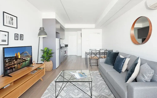 Newtown's Best Designer Apartment H395