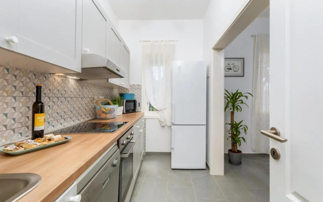 Lovely house with garden near city centre