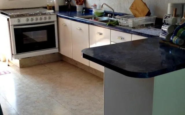 Grupo Kings Suites - Motolinia 46