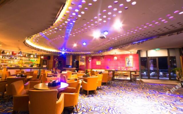 Hupan Yunduan Holiday Hotel