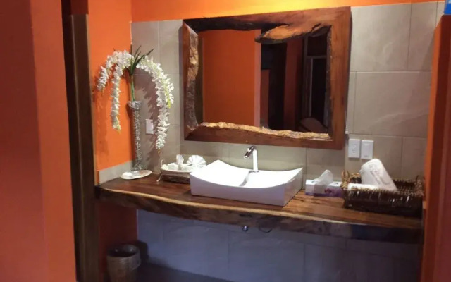 Hotel Suites La Hacienda