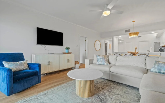 Shipwatch Riverside E104