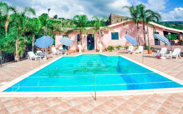La Casa Rosa