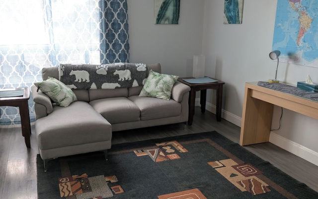 Cozy 1-bedroom Apartment in Edmonton - Perfect City Retreat