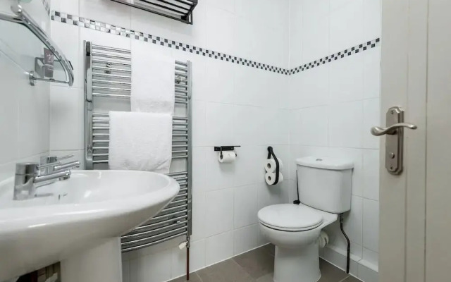 The Set - Room With En-suite